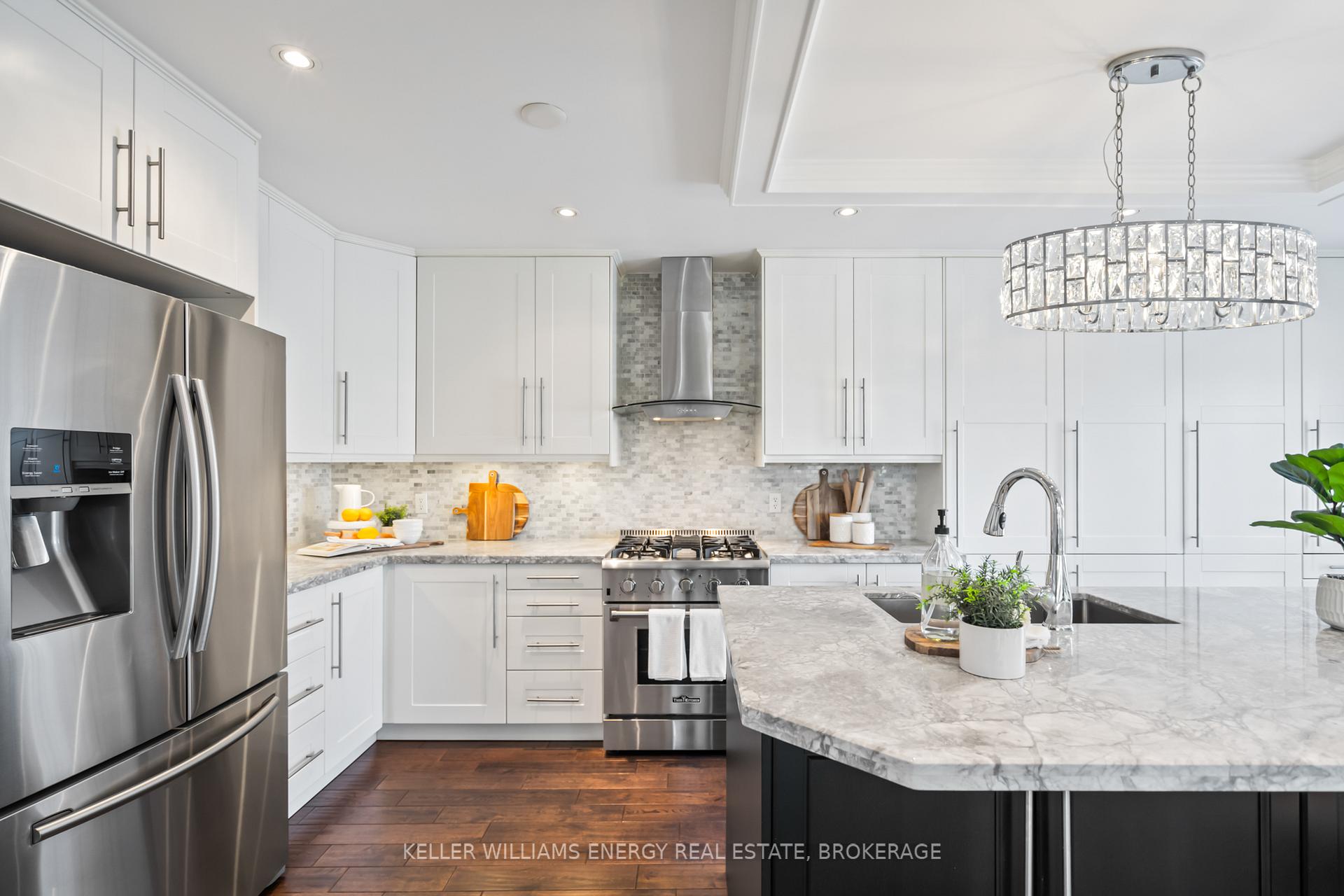 Photo 12 of 1101 Ashgrove Crescent, Oshawa, Pinecrest — HOMEH