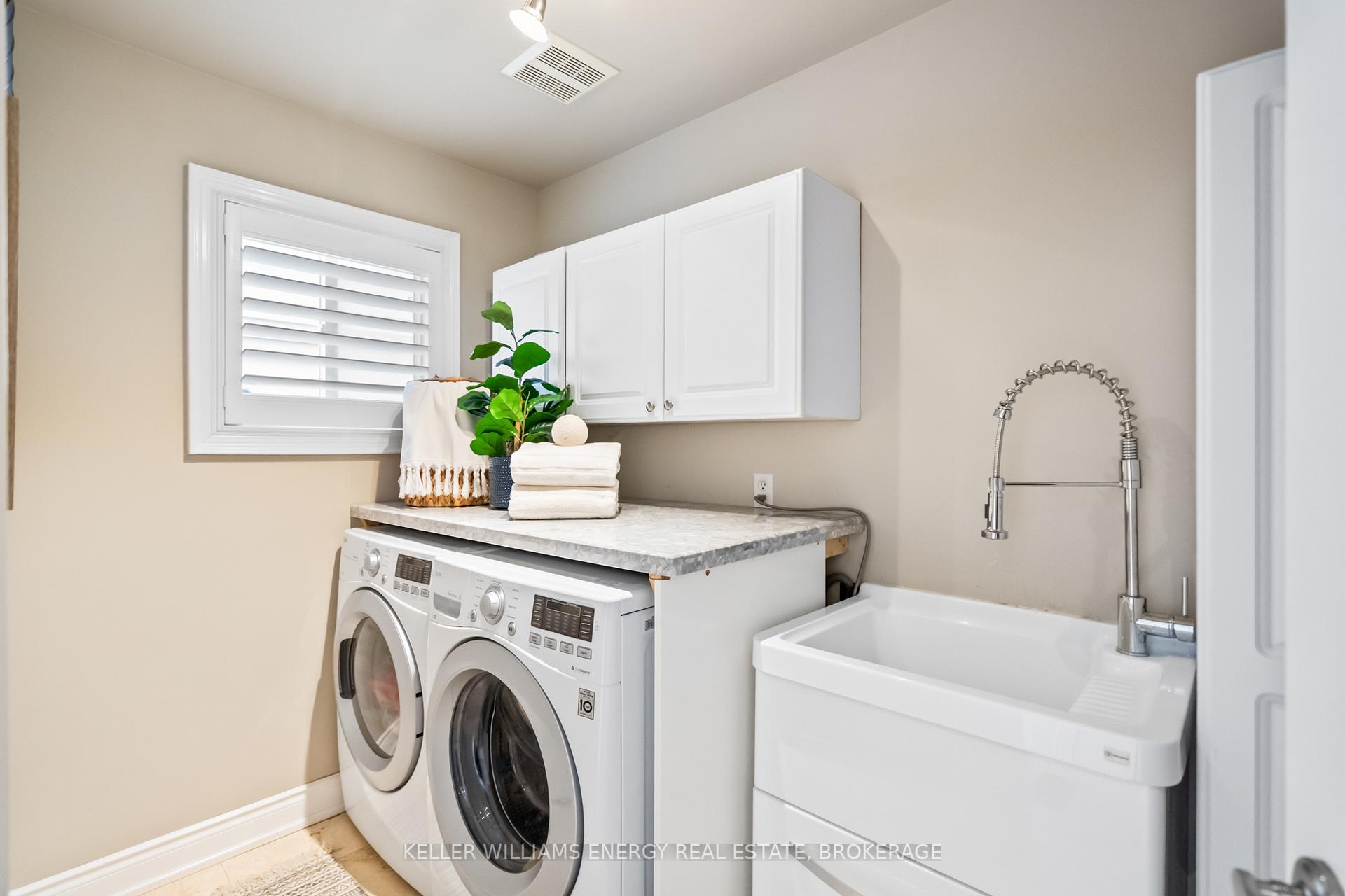 Photo 16 of 1101 Ashgrove Crescent, Oshawa, Pinecrest — HOMEH