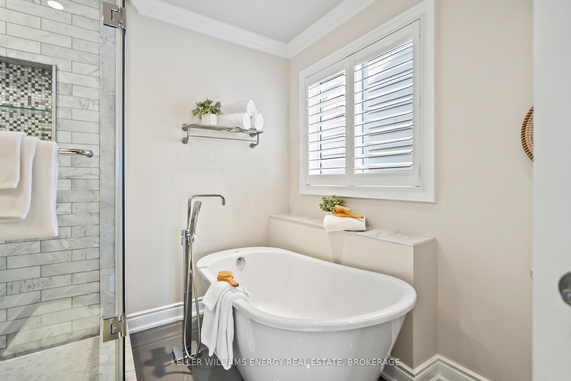 Photo 21 of 1101 Ashgrove Crescent, Oshawa, Pinecrest — HOMEH