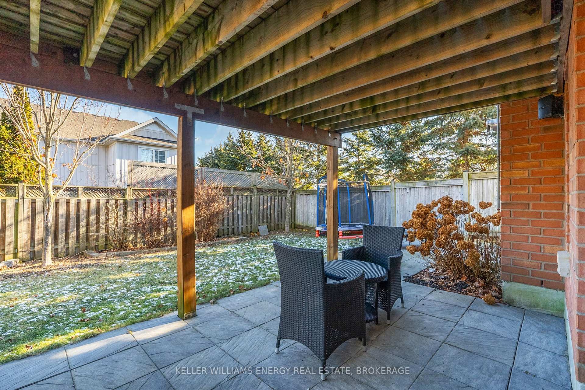 Photo 33 of 1101 Ashgrove Crescent, Oshawa, Pinecrest — HOMEH