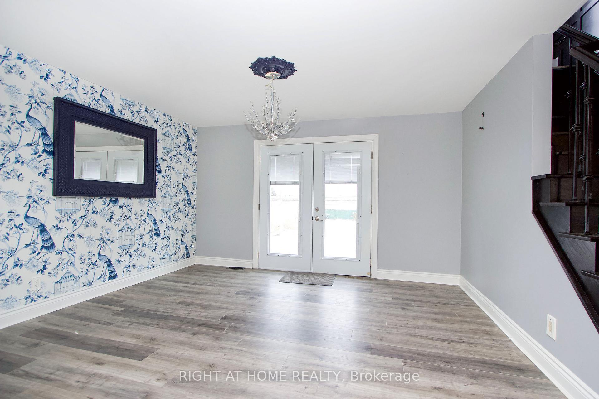 Photo 6 of 1053 Hortop Street, Oshawa, Centennial — HOMEH