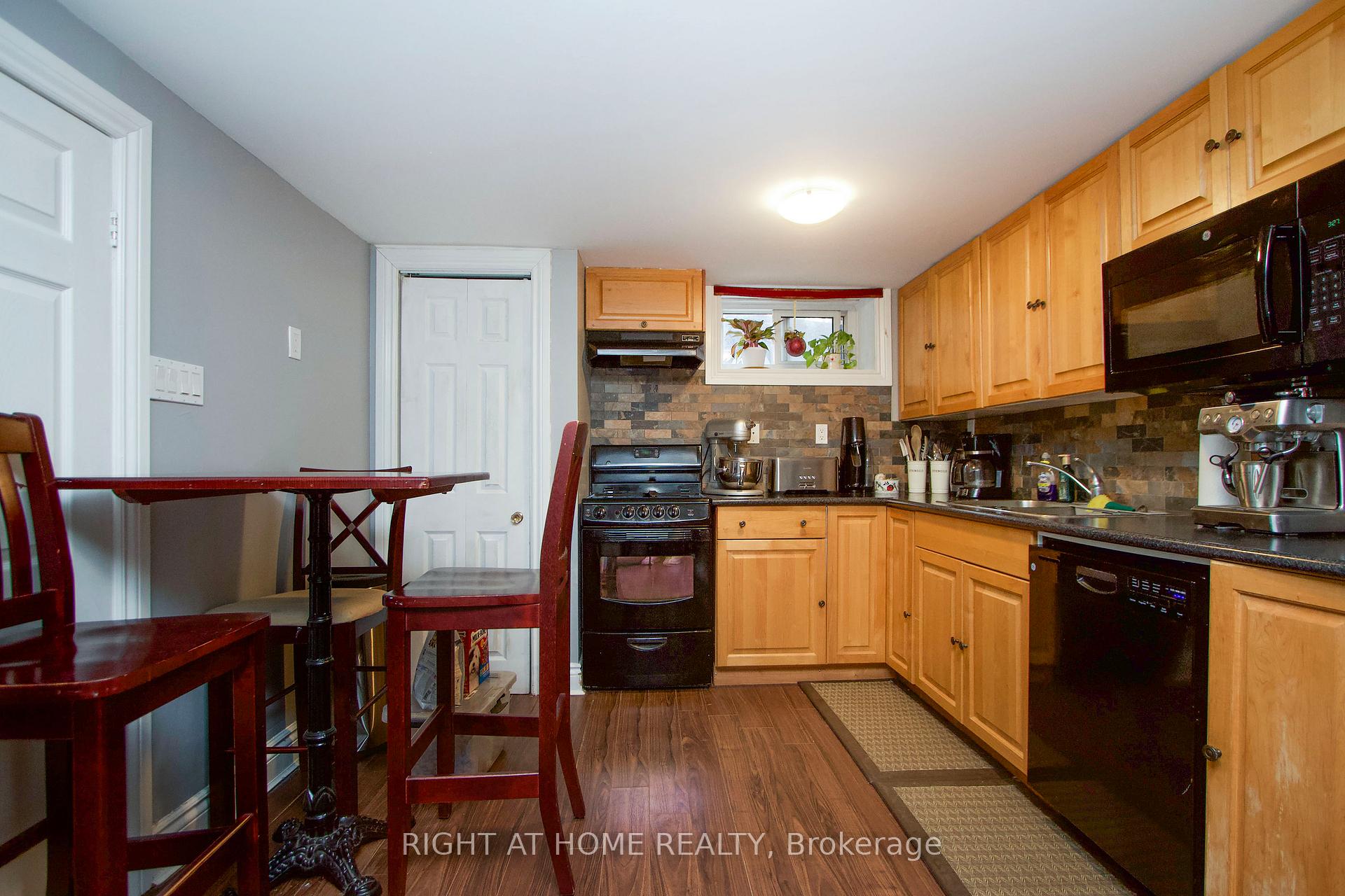 Photo 26 of 1053 Hortop Street, Oshawa, Centennial — HOMEH