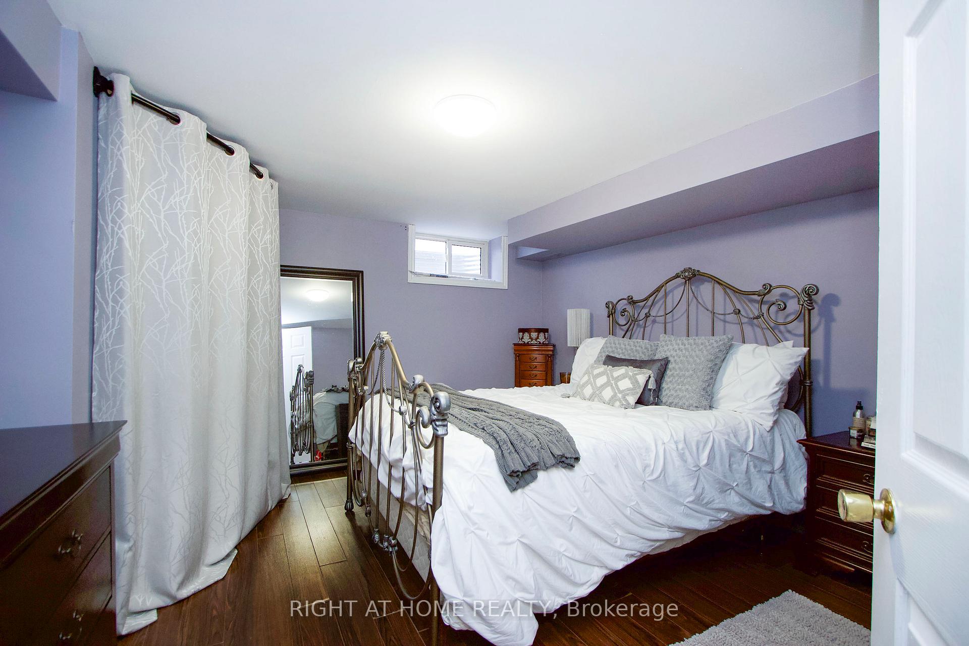 Photo 28 of 1053 Hortop Street, Oshawa, Centennial — HOMEH