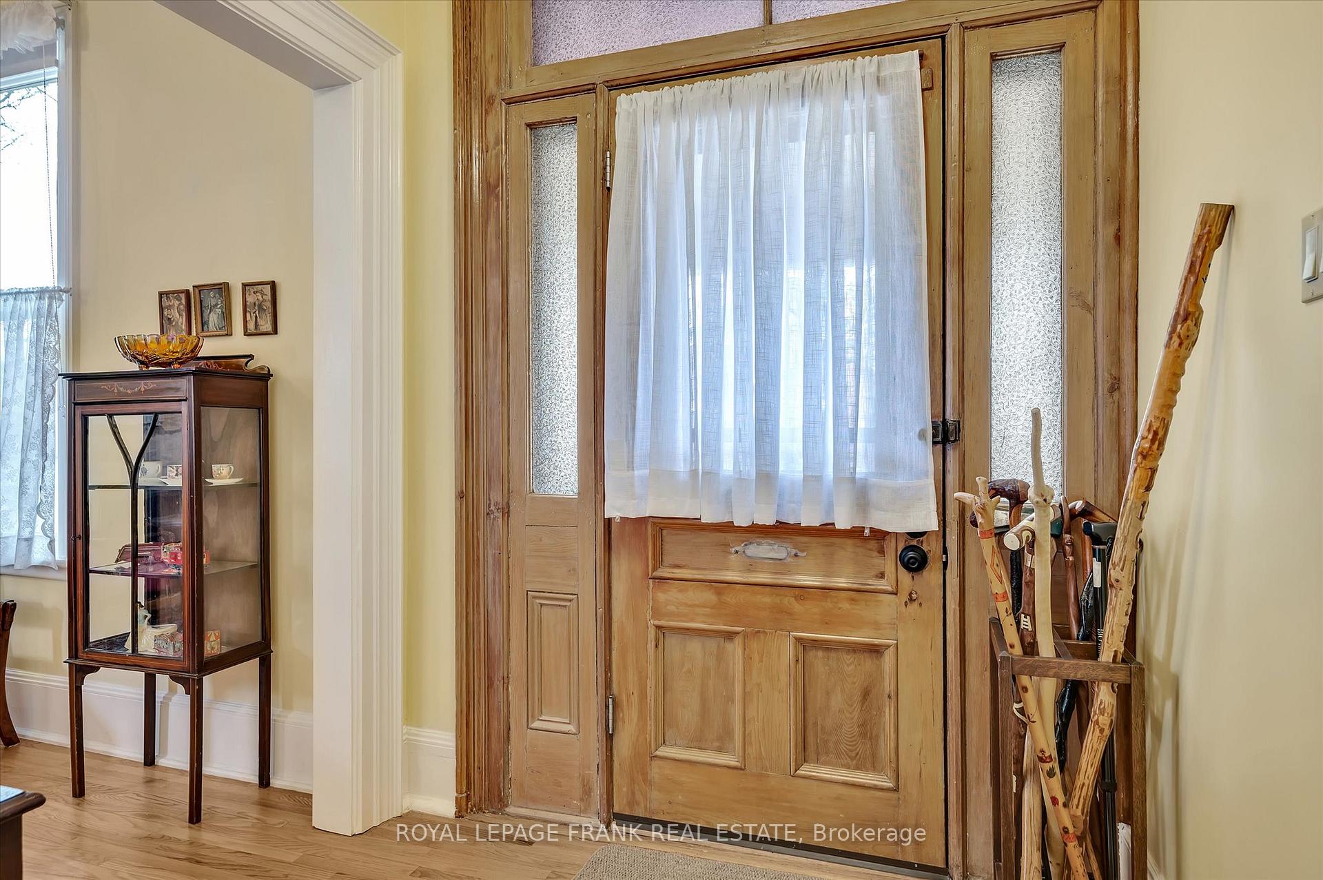 Photo 5 of 484 Gilmour Street, Peterborough, Town Ward 3 — HOMEH