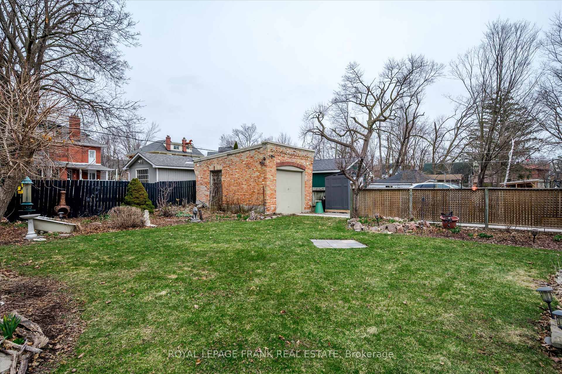 Photo 46 of 484 Gilmour Street, Peterborough, Town Ward 3 — HOMEH