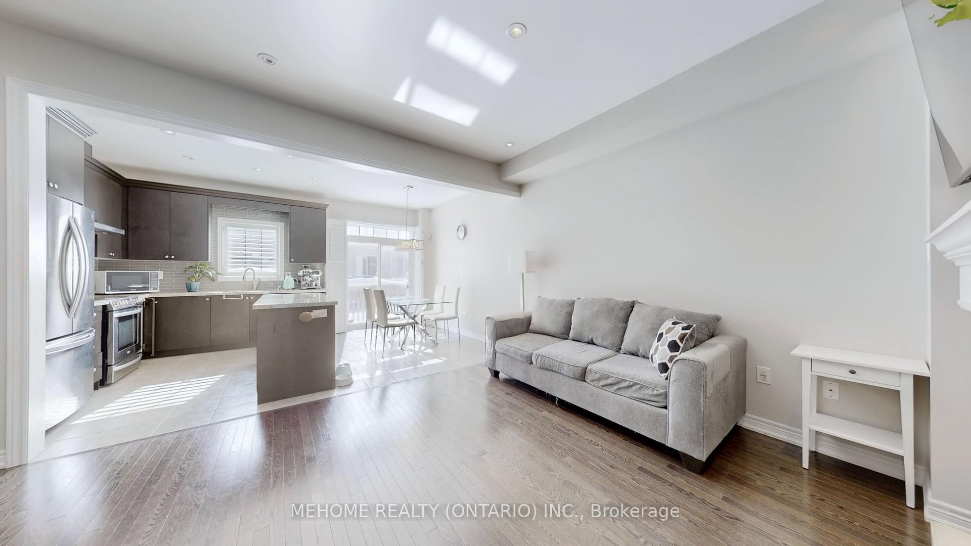 Photo 3 of 27 Sibella Way, Vaughan, Vellore Village — HOMEH
