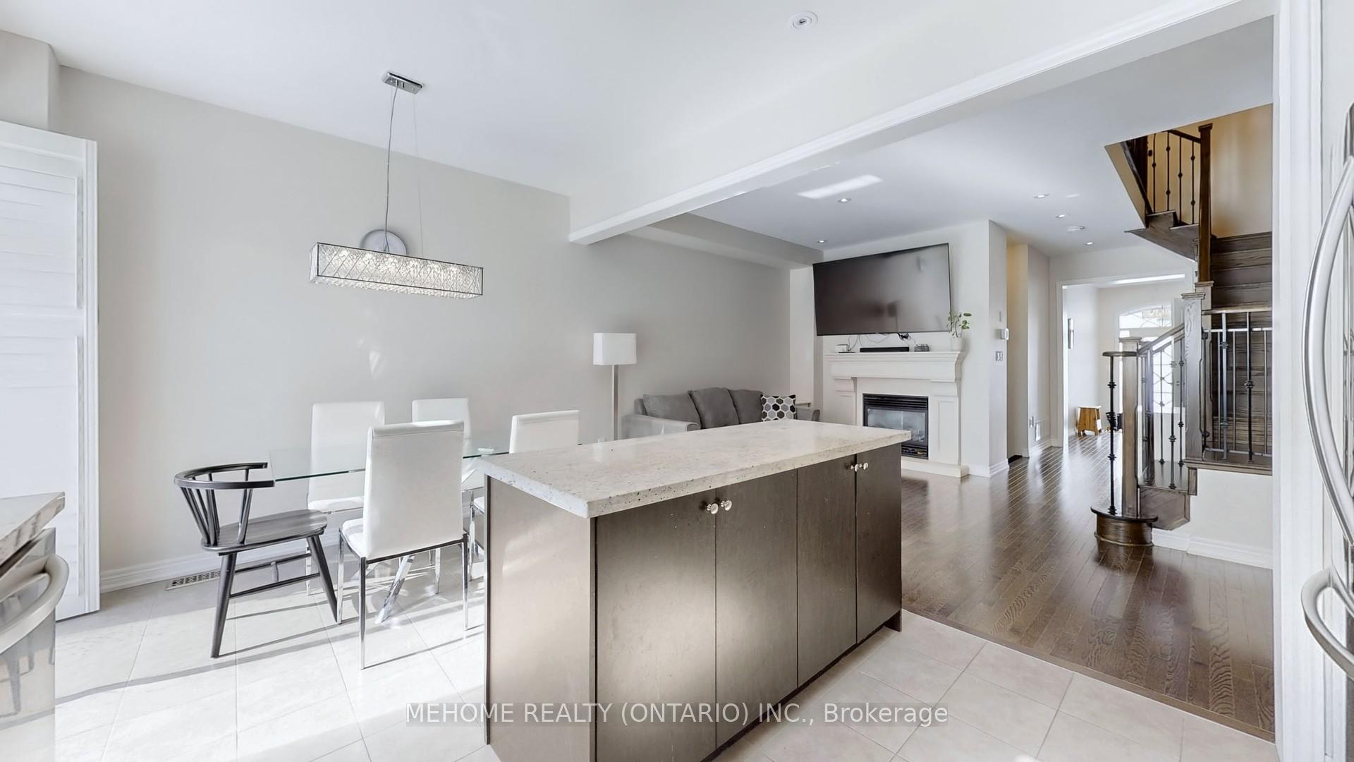 Photo 7 of 27 Sibella Way, Vaughan, Vellore Village — HOMEH