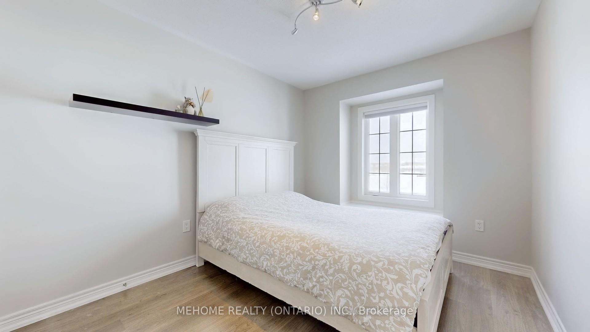 Photo 15 of 27 Sibella Way, Vaughan, Vellore Village — HOMEH