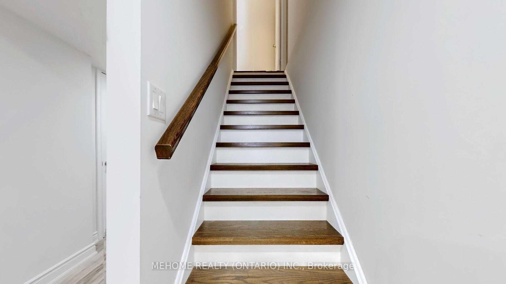 Photo 20 of 27 Sibella Way, Vaughan, Vellore Village — HOMEH
