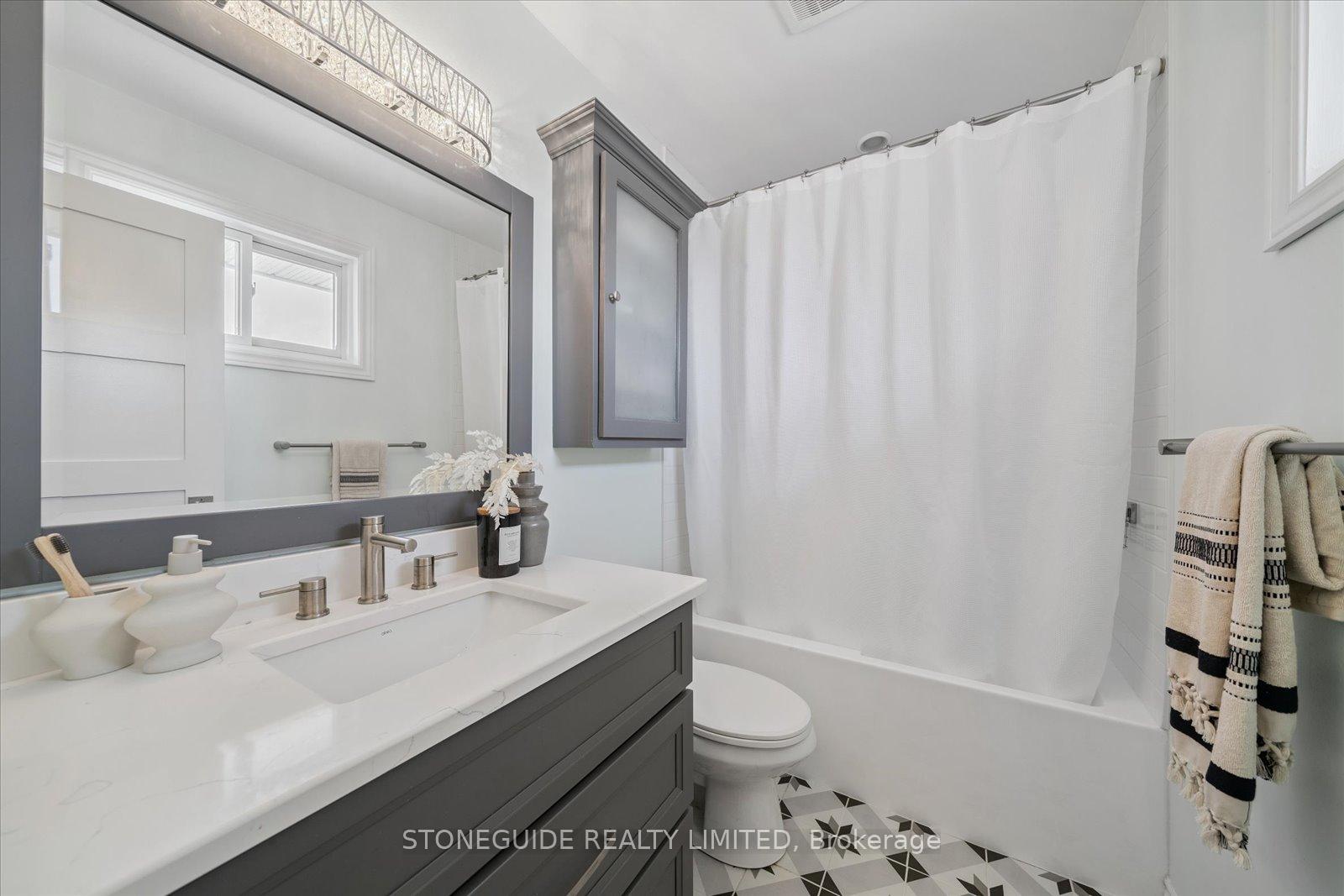 Photo 28 of 2541 Farmcrest Avenue, Peterborough, Ashburnham Ward 4 — HOMEH