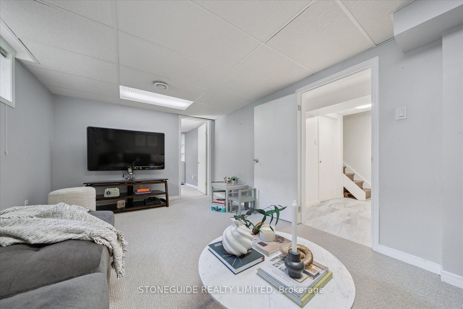 Photo 32 of 2541 Farmcrest Avenue, Peterborough, Ashburnham Ward 4 — HOMEH
