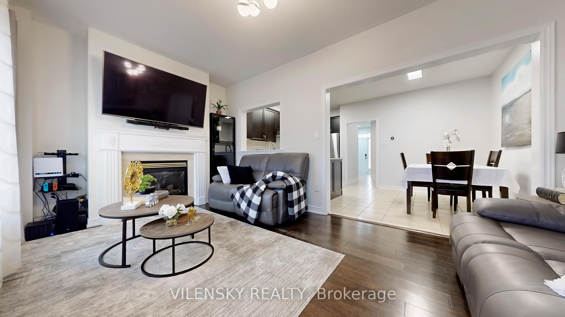 Photo 5 of 45 Spring Arbour Road, Vaughan, Patterson — HOMEH
