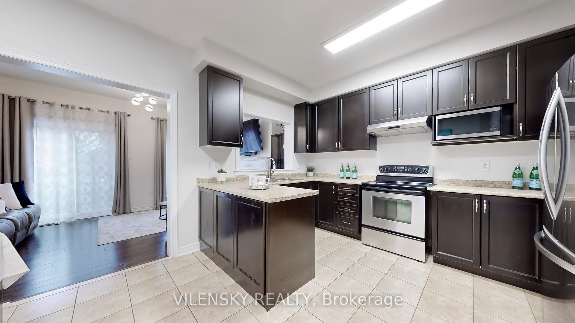 Photo 6 of 45 Spring Arbour Road, Vaughan, Patterson — HOMEH