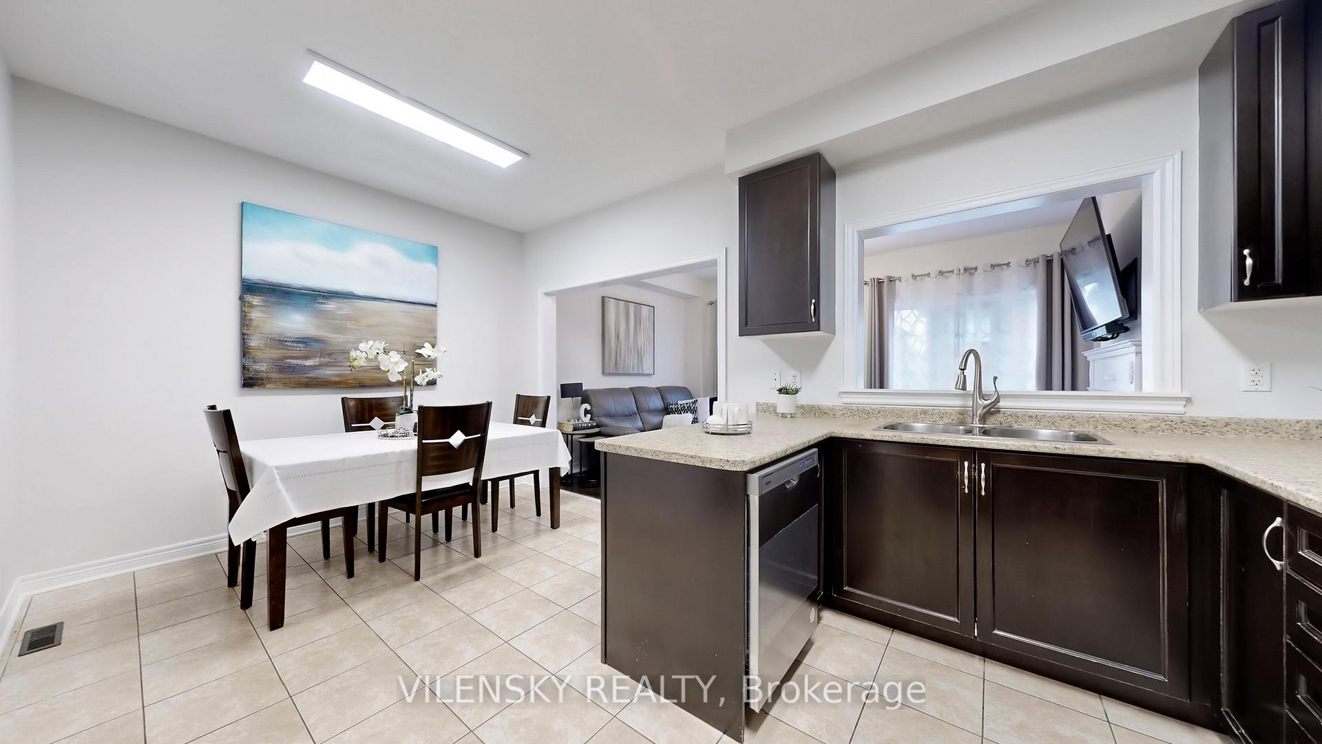 Photo 9 of 45 Spring Arbour Road, Vaughan, Patterson — HOMEH