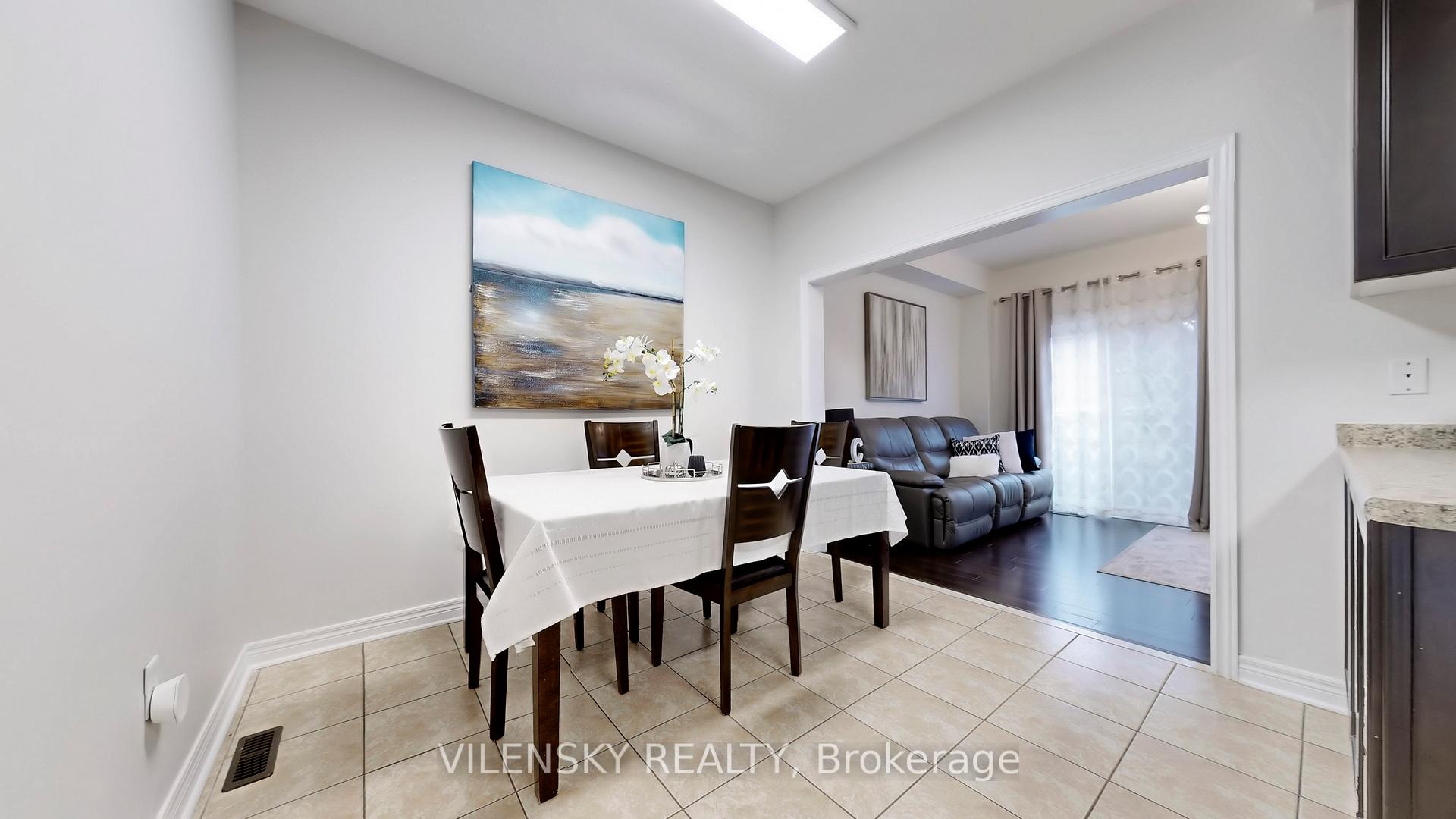 Photo 10 of 45 Spring Arbour Road, Vaughan, Patterson — HOMEH