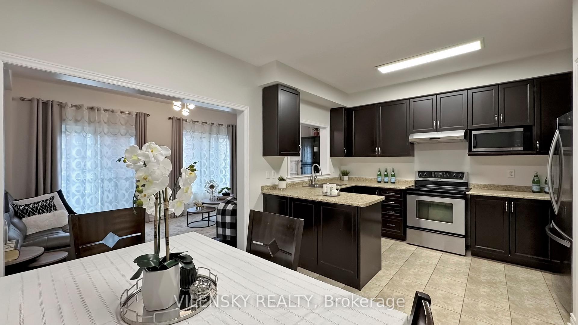 Photo 12 of 45 Spring Arbour Road, Vaughan, Patterson — HOMEH