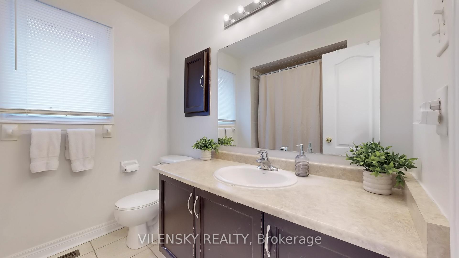 Photo 24 of 45 Spring Arbour Road, Vaughan, Patterson — HOMEH