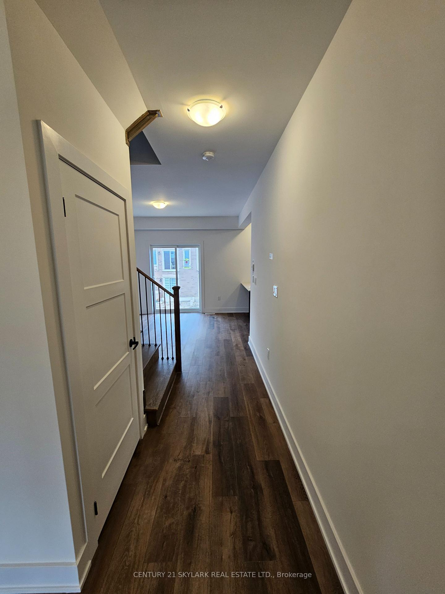 Photo 16 of 218 Prince William Way, Barrie, Rural Barrie Southeast — HOMEH