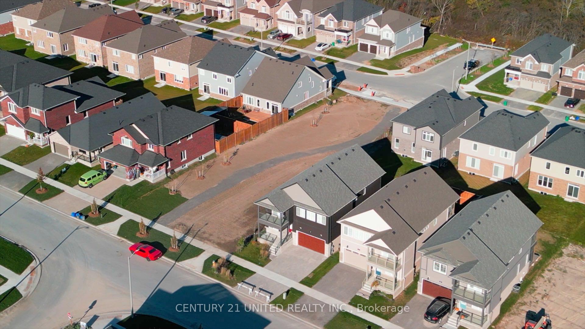 Photo 45 of 56 York Drive, Peterborough, Monaghan Ward 2 — HOMEH