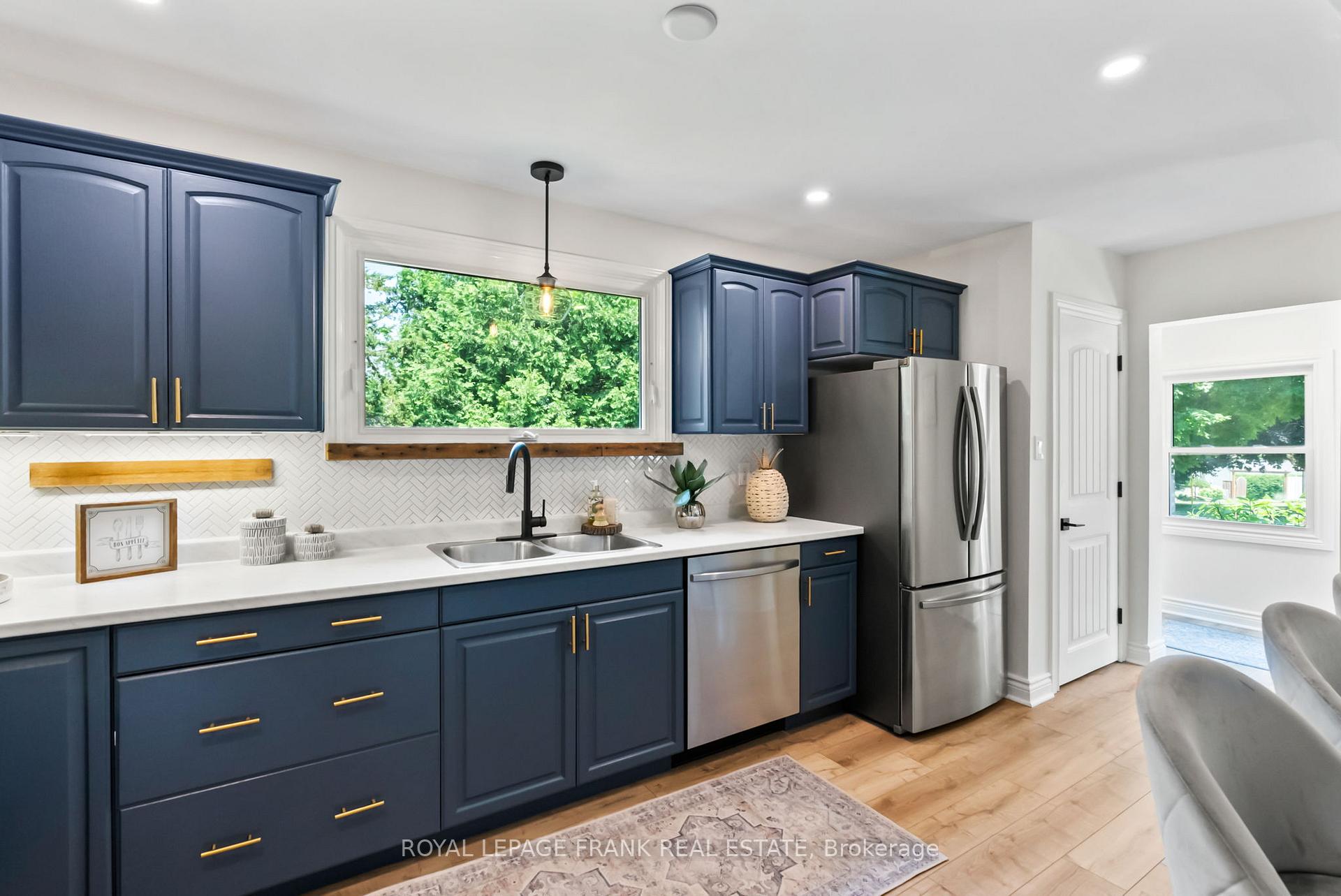 Photo 8 of 623 Spillsbury Drive, Peterborough, Otonabee Ward 1 — HOMEH