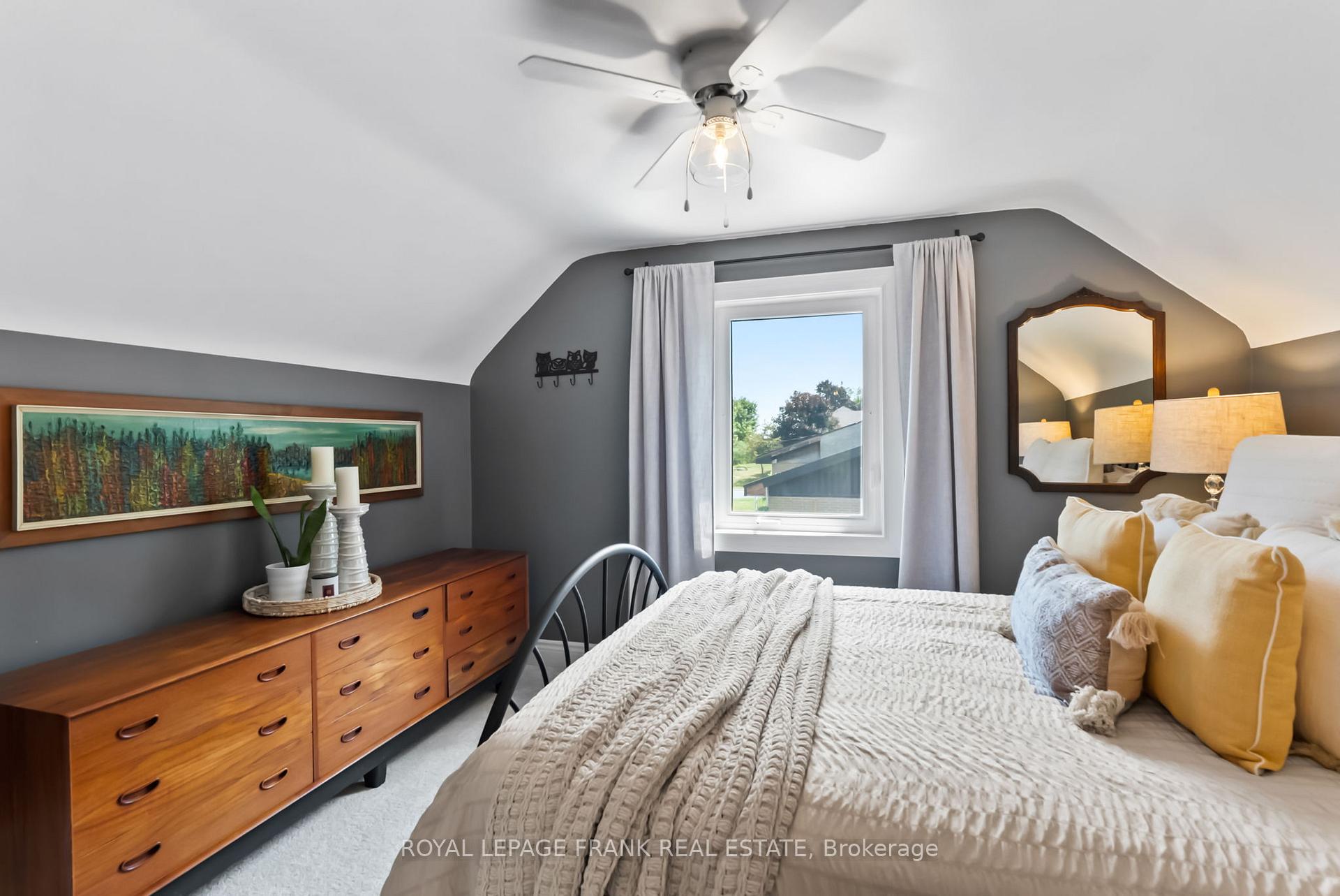 Photo 25 of 623 Spillsbury Drive, Peterborough, Otonabee Ward 1 — HOMEH