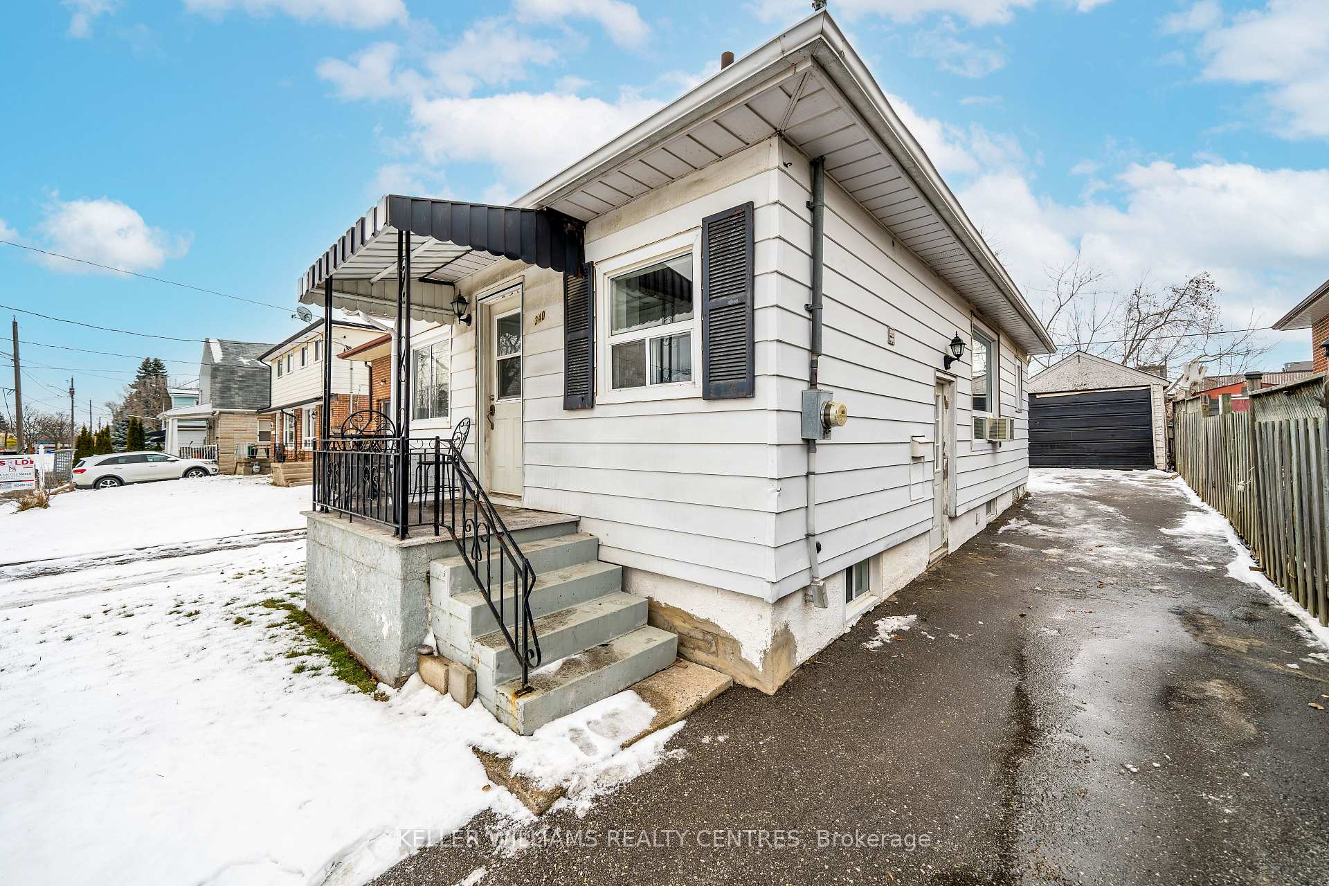 Photo 3 of 340 Pine Avenue, Oshawa, Vanier — HOMEH