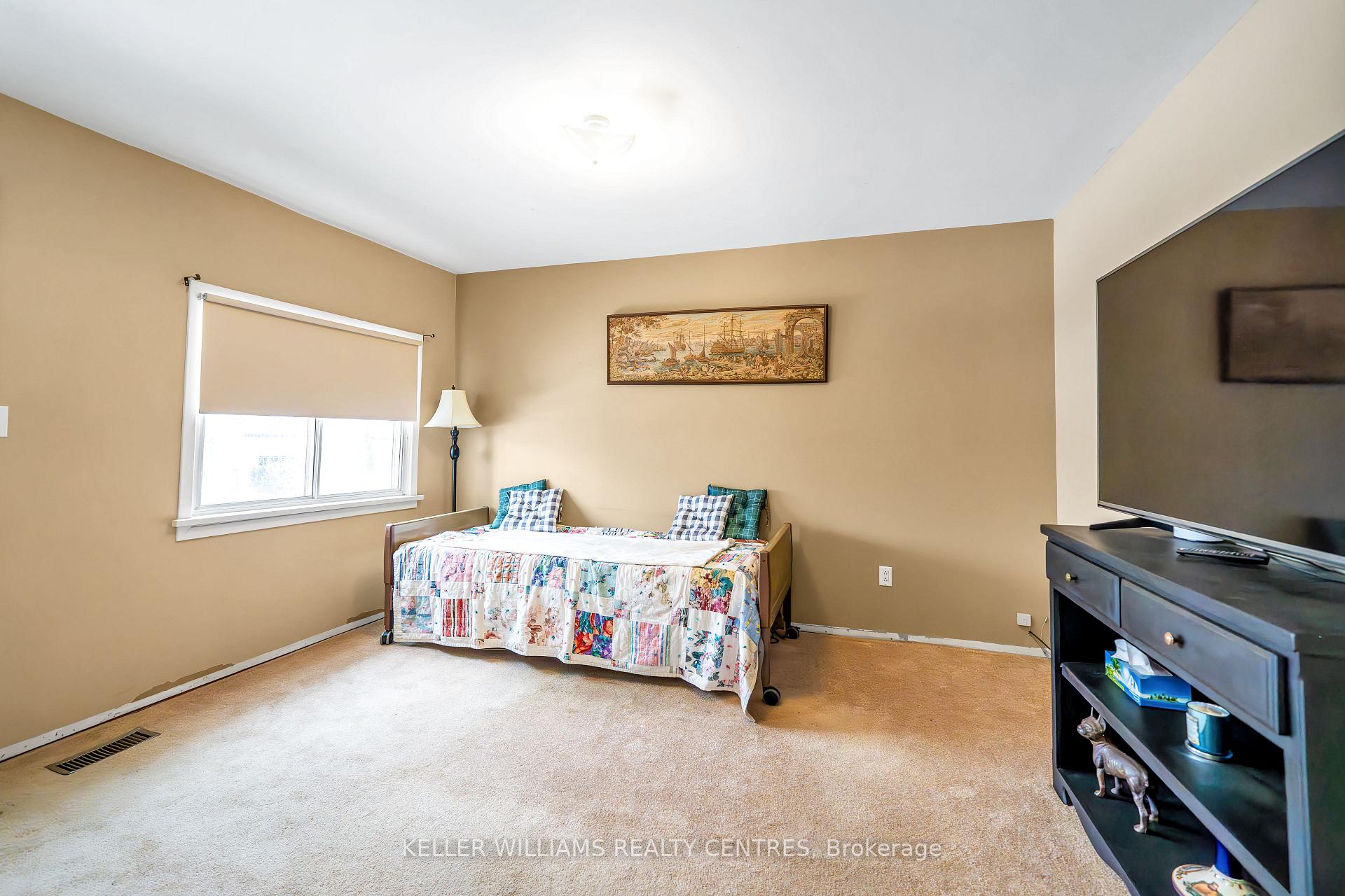 Photo 8 of 340 Pine Avenue, Oshawa, Vanier — HOMEH