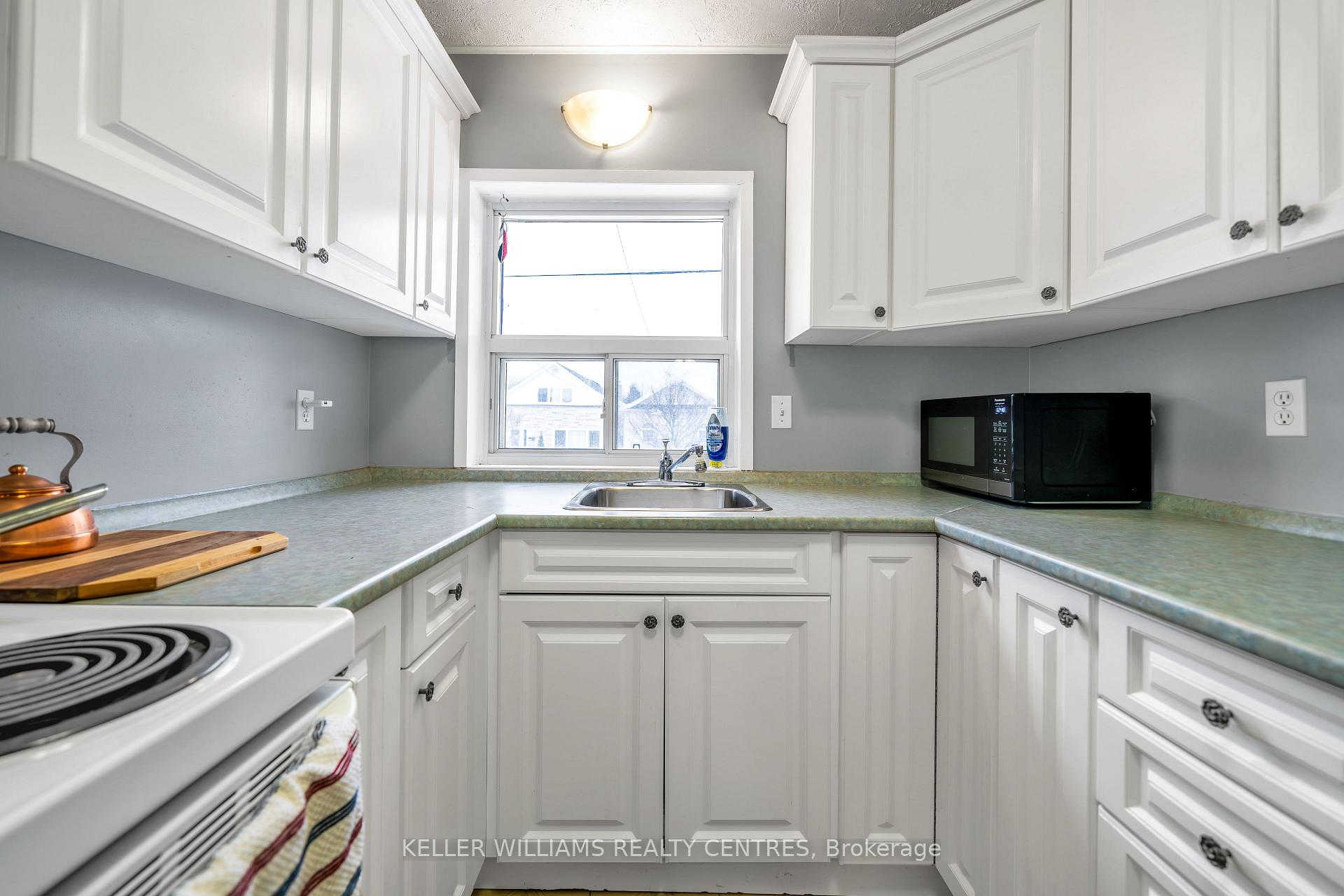 Photo 11 of 340 Pine Avenue, Oshawa, Vanier — HOMEH
