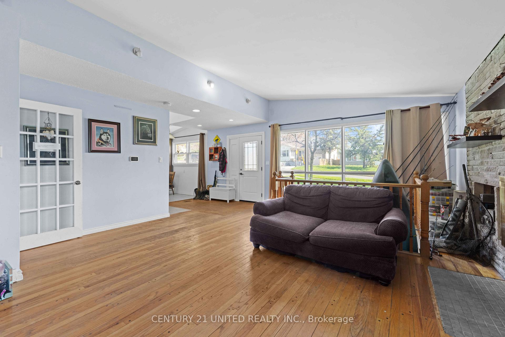 Photo 24 of 762 Weller Street, Peterborough, Town Ward 3 — HOMEH
