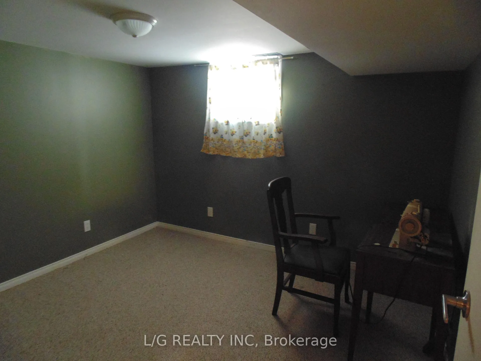 Photo 20 of 4 Brookview Crescent, Brockville — HOMEH