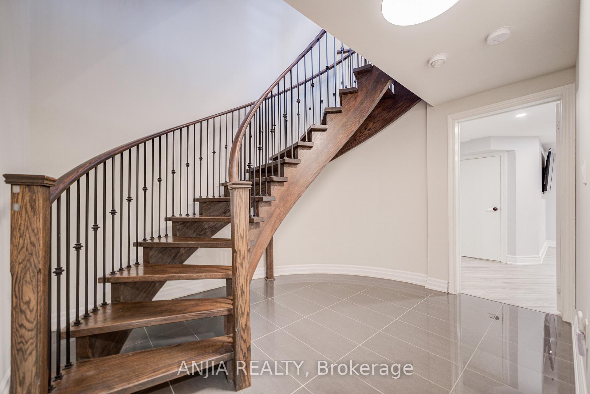 Photo 31 of 27 Mike Boshevski Court, Aurora, Rural Aurora — HOMEH