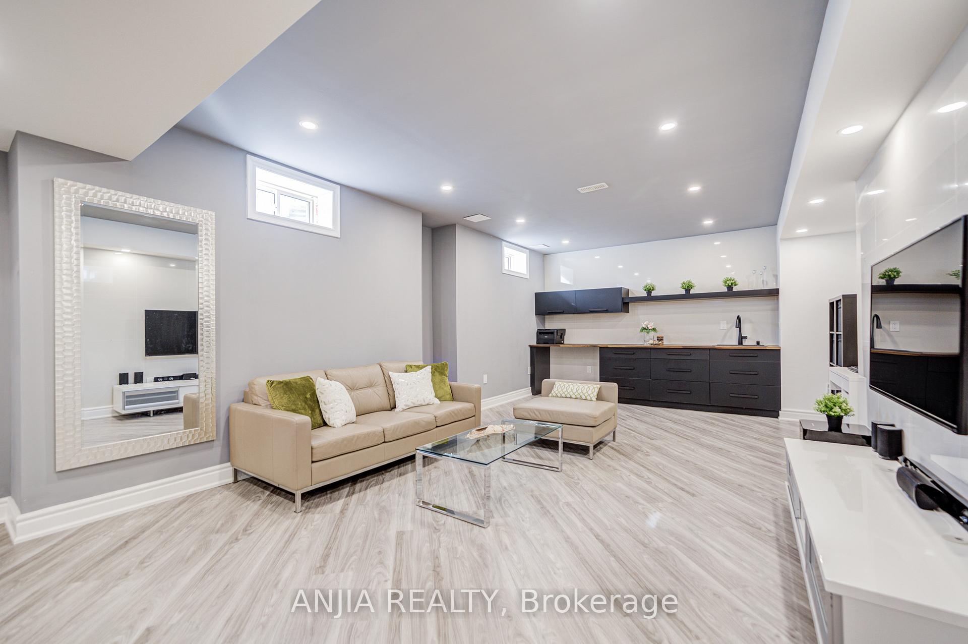 Photo 38 of 27 Mike Boshevski Court, Aurora, Rural Aurora — HOMEH