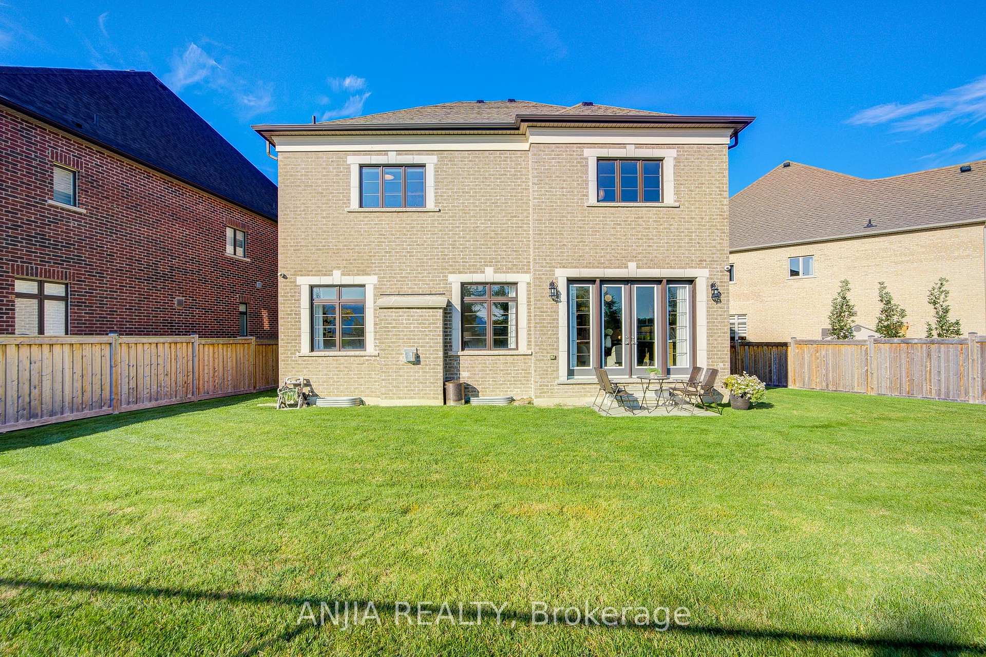 Photo 48 of 27 Mike Boshevski Court, Aurora, Rural Aurora — HOMEH