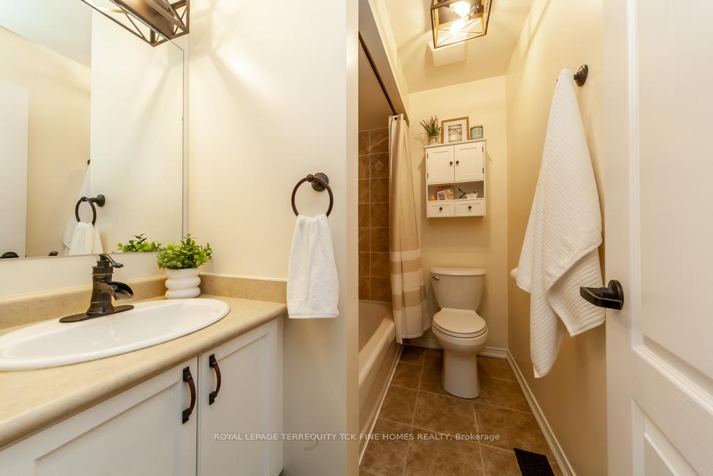 Photo 32 of 2249 Winlord Place, Oshawa, Windfields — HOMEH