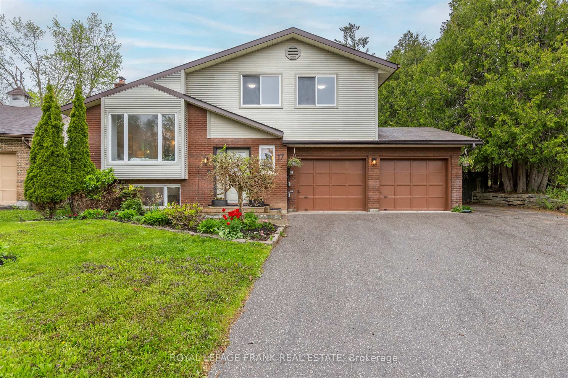 Photo 1 of 17 Claudette Court, Peterborough, Monaghan Ward 2 — HOMEH