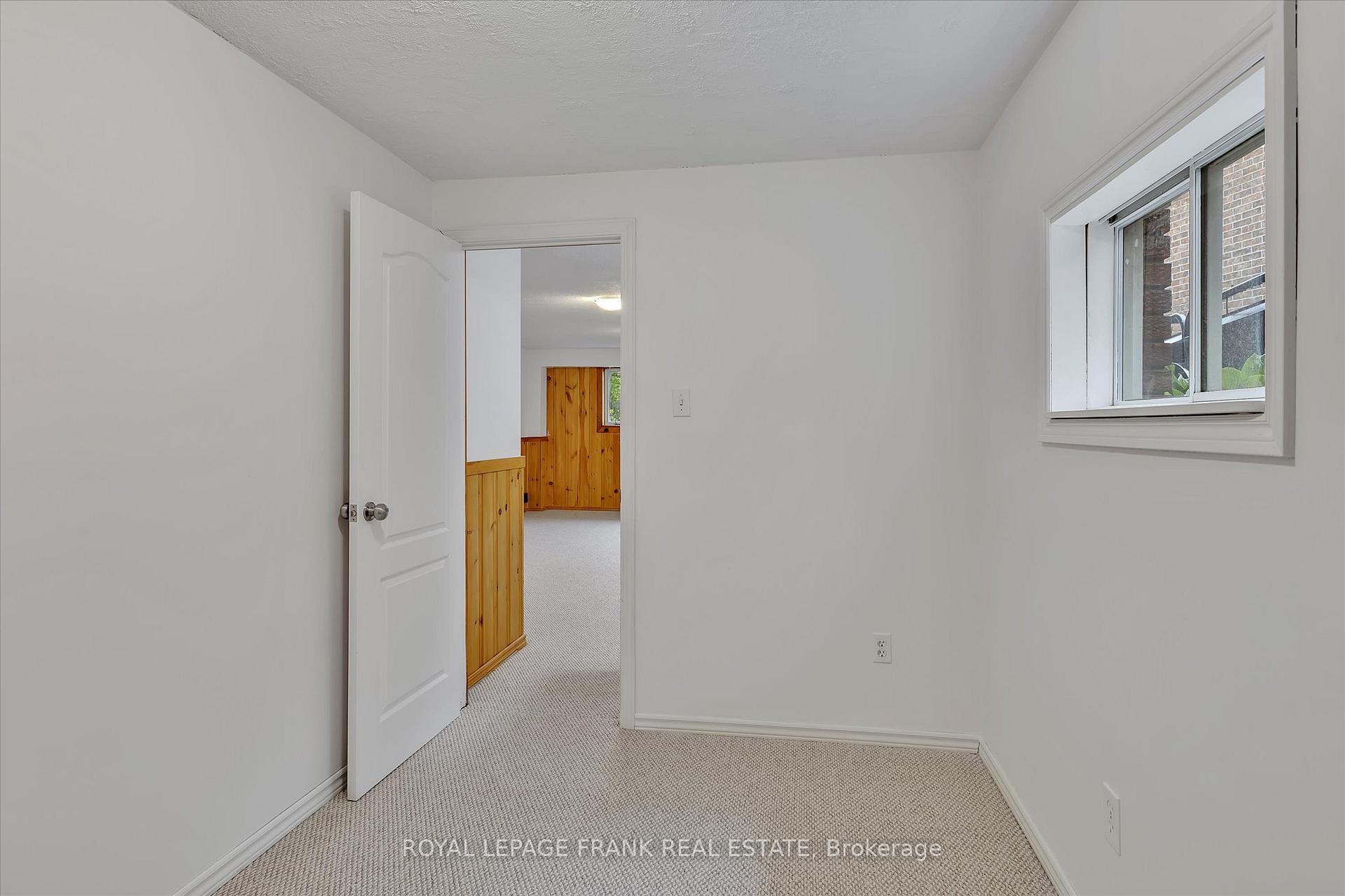 Photo 29 of 17 Claudette Court, Peterborough, Monaghan Ward 2 — HOMEH
