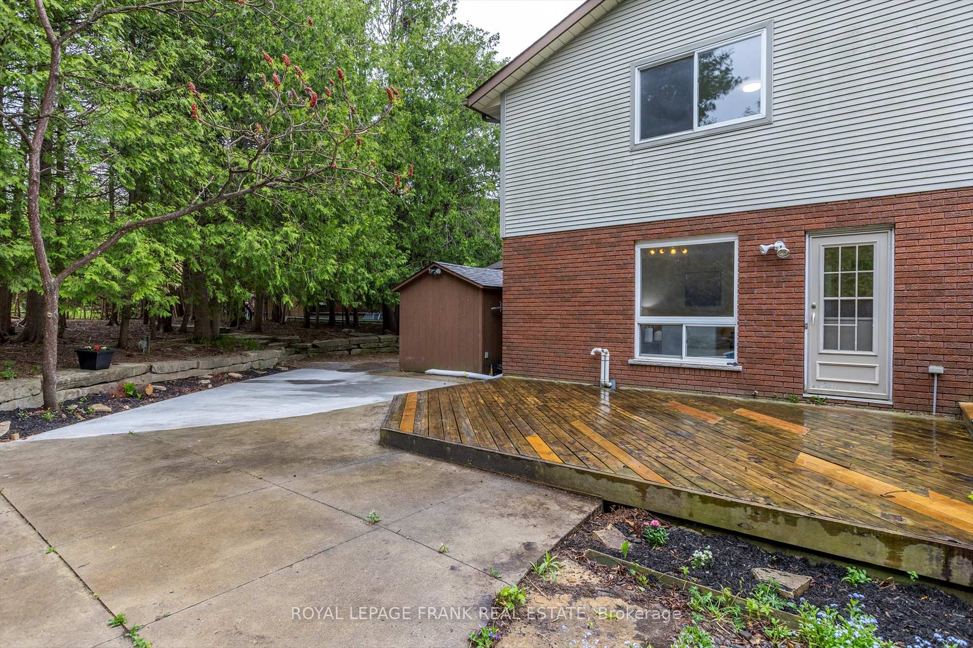 Photo 39 of 17 Claudette Court, Peterborough, Monaghan Ward 2 — HOMEH