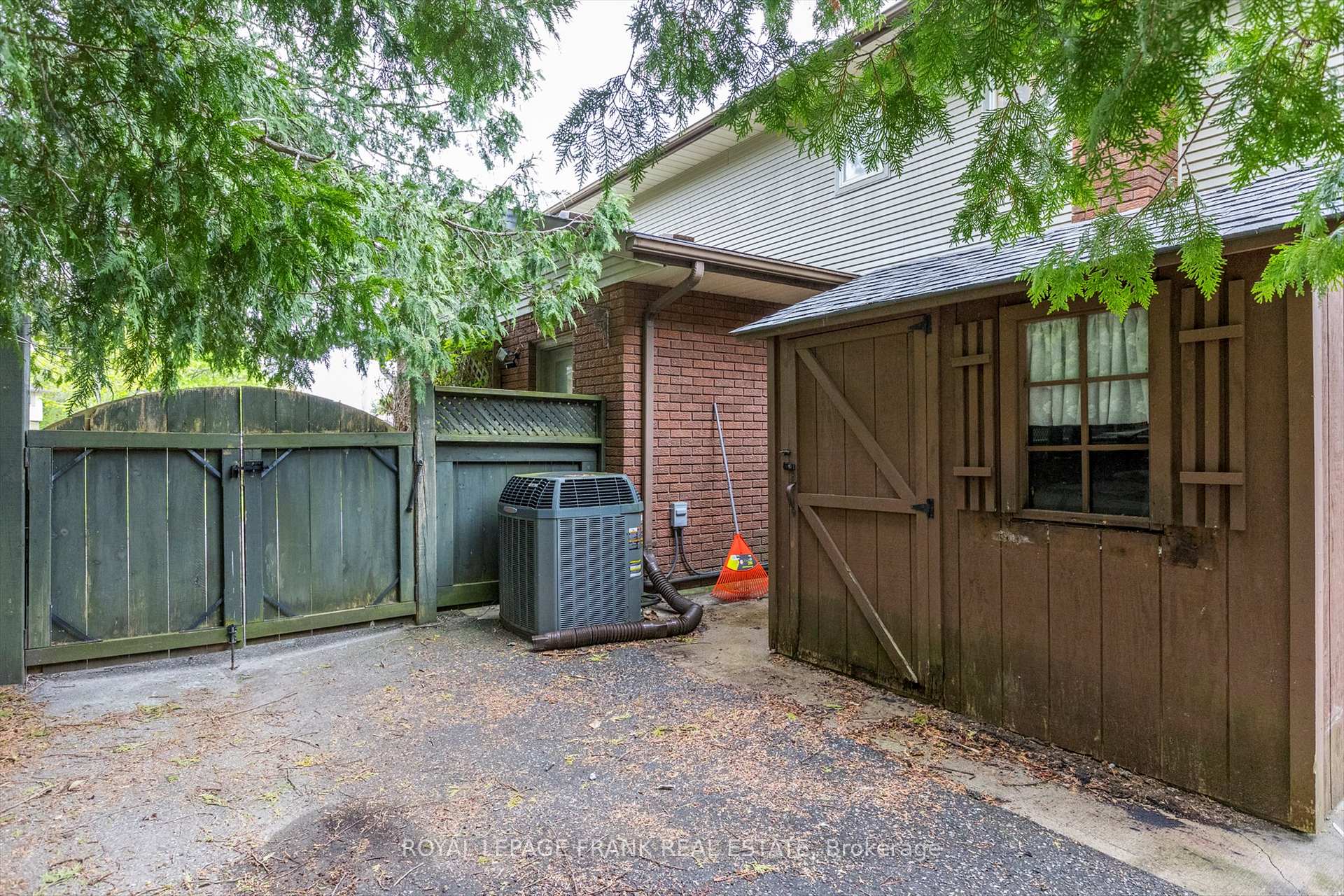 Photo 41 of 17 Claudette Court, Peterborough, Monaghan Ward 2 — HOMEH
