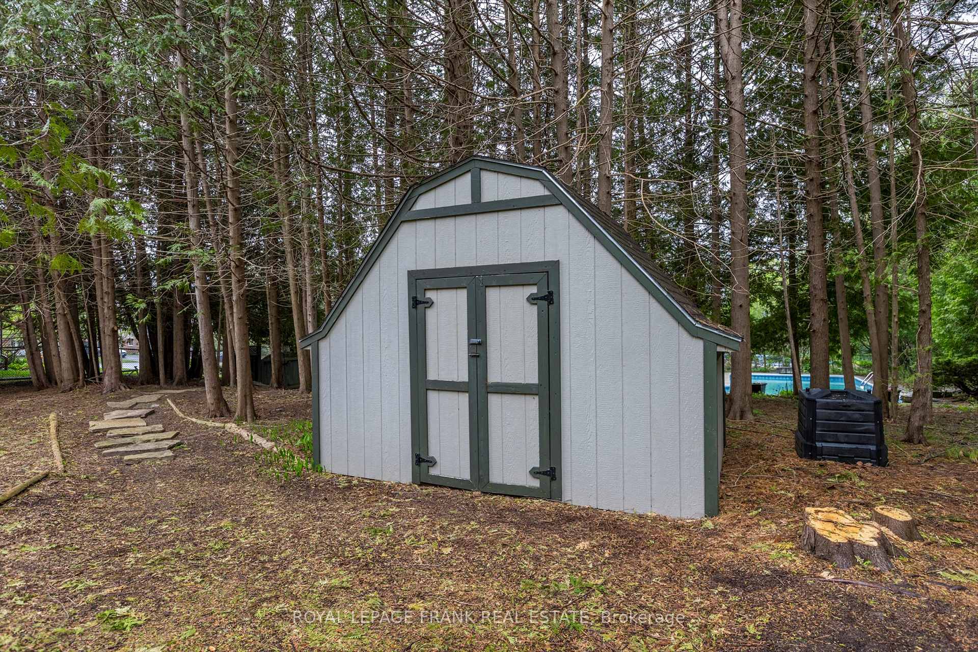 Photo 44 of 17 Claudette Court, Peterborough, Monaghan Ward 2 — HOMEH