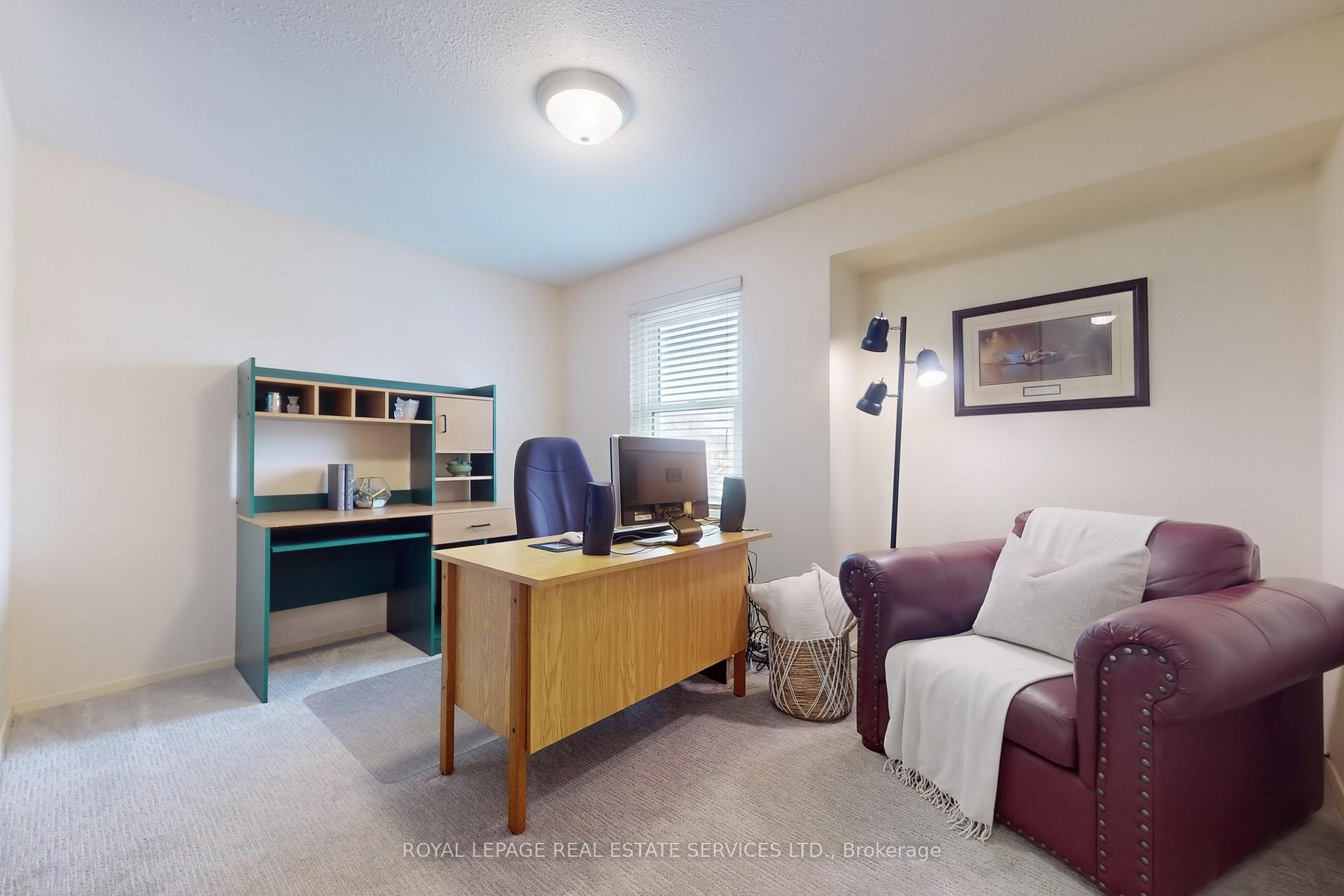 Photo 22 of 38 Lisa Crescent, Vaughan, Crestwood-Springfarm-Yorkhill — HOMEH