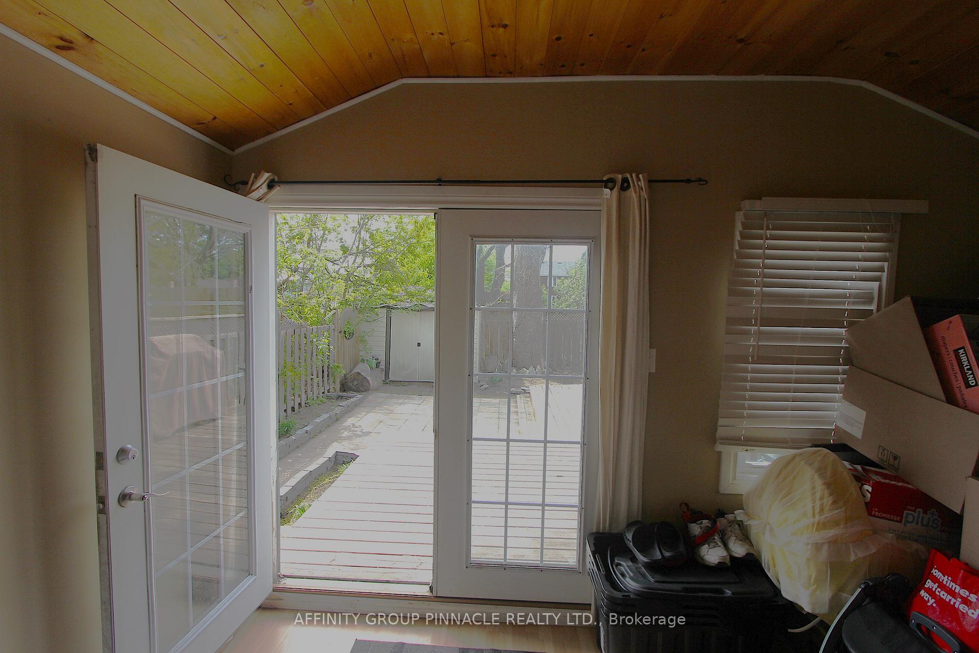 Photo 10 of 587 Chamberlain Street, Peterborough, Town Ward 3 — HOMEH