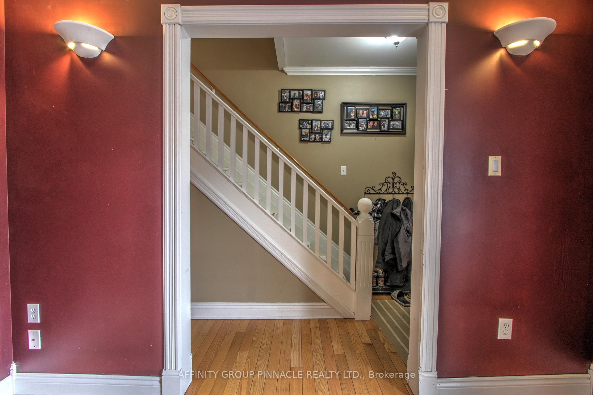Photo 12 of 587 Chamberlain Street, Peterborough, Town Ward 3 — HOMEH