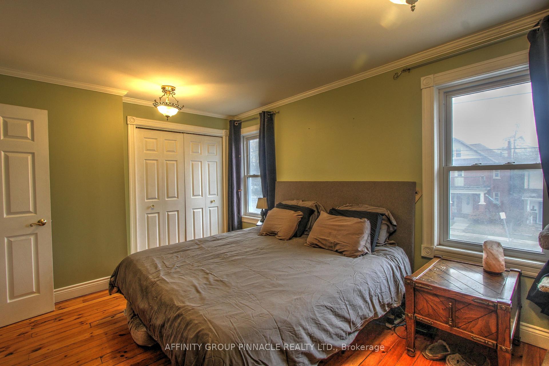 Photo 14 of 587 Chamberlain Street, Peterborough, Town Ward 3 — HOMEH