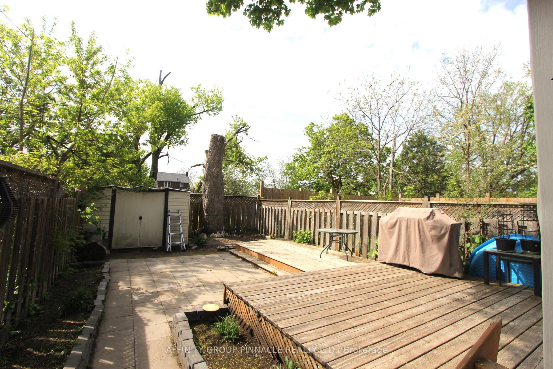 Photo 18 of 587 Chamberlain Street, Peterborough, Town Ward 3 — HOMEH