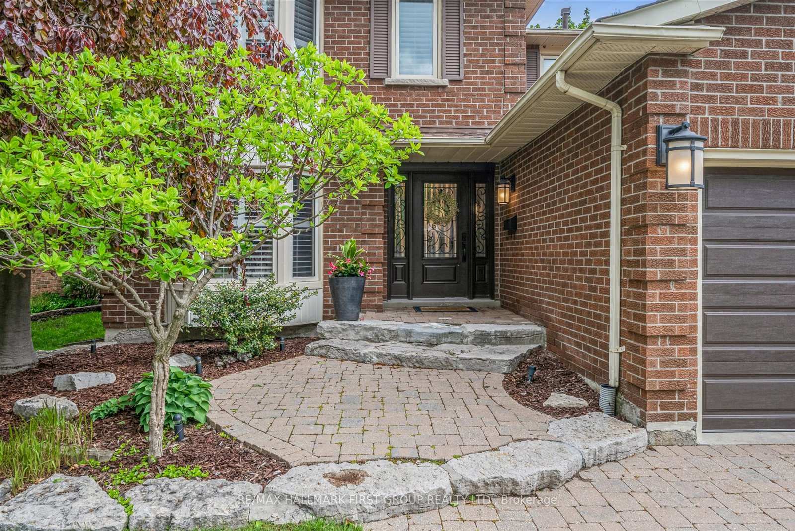 Photo 2 of 26 Simonds Drive, Ajax, South West — HOMEH