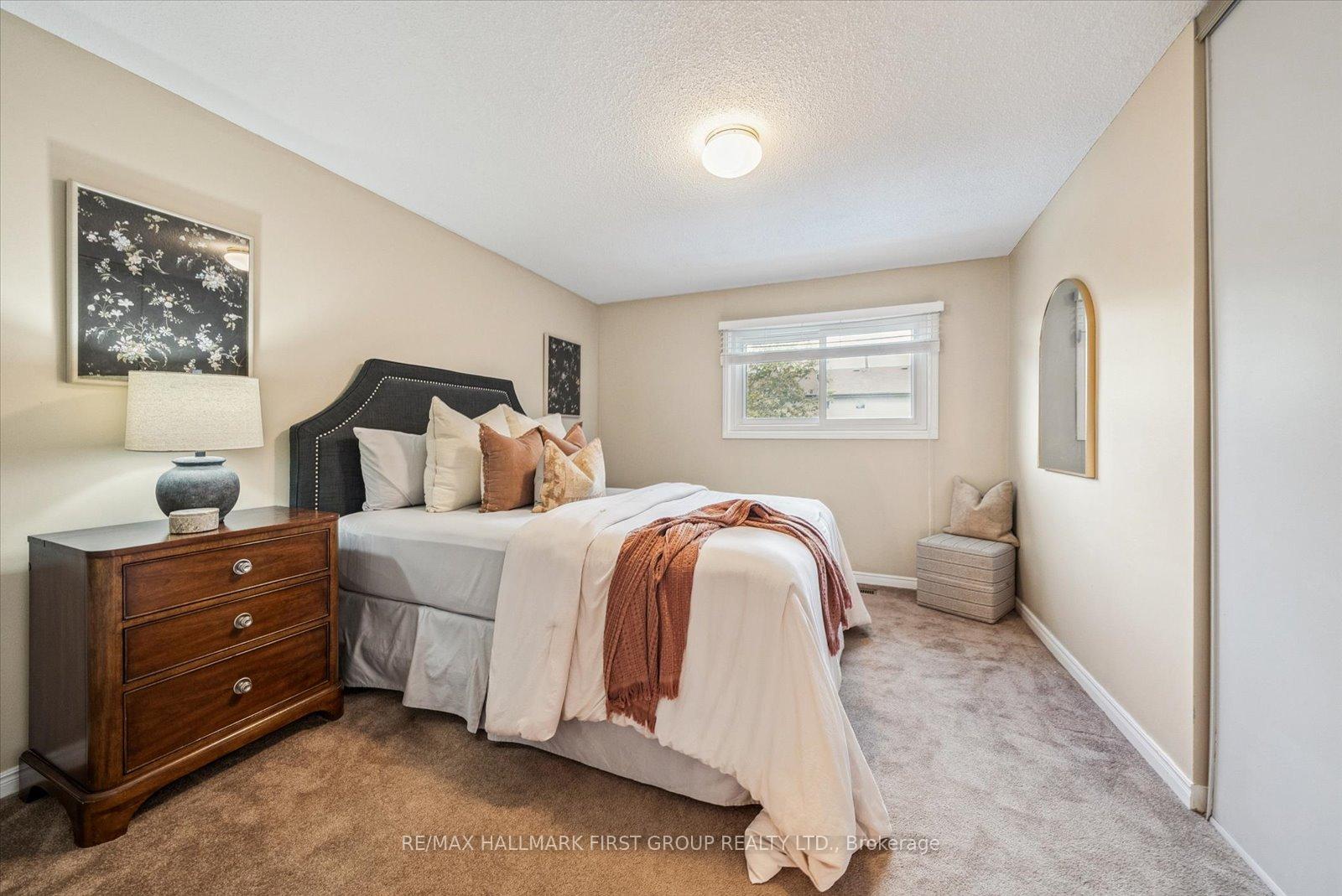 Photo 18 of 26 Simonds Drive, Ajax, South West — HOMEH