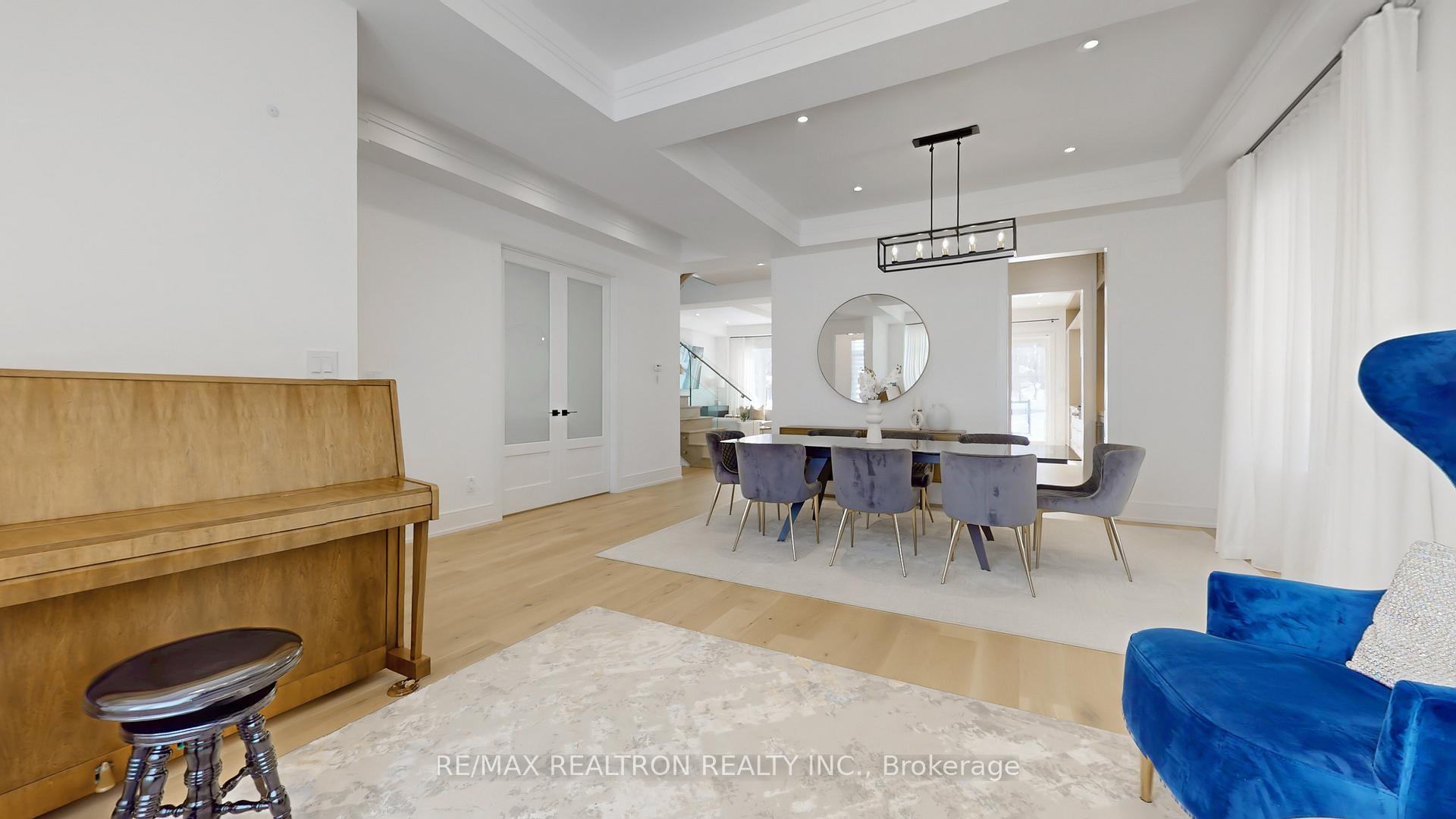 Photo 7 of 31 Donsgrove Court, Vaughan, Patterson — HOMEH