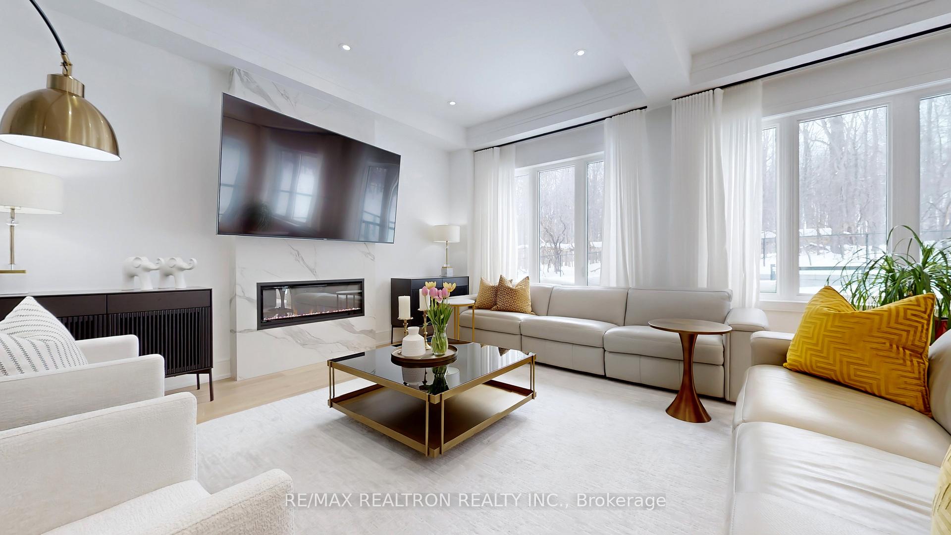 Photo 11 of 31 Donsgrove Court, Vaughan, Patterson — HOMEH