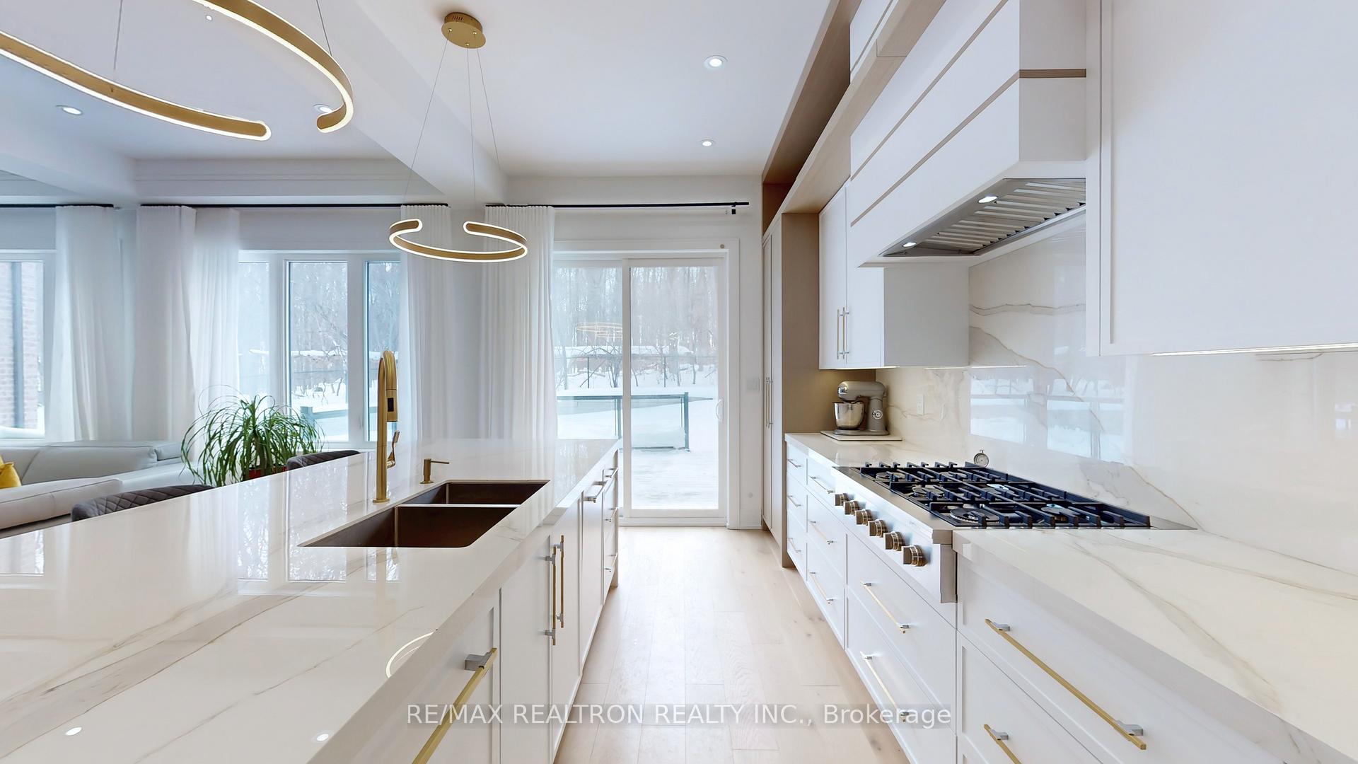 Photo 15 of 31 Donsgrove Court, Vaughan, Patterson — HOMEH