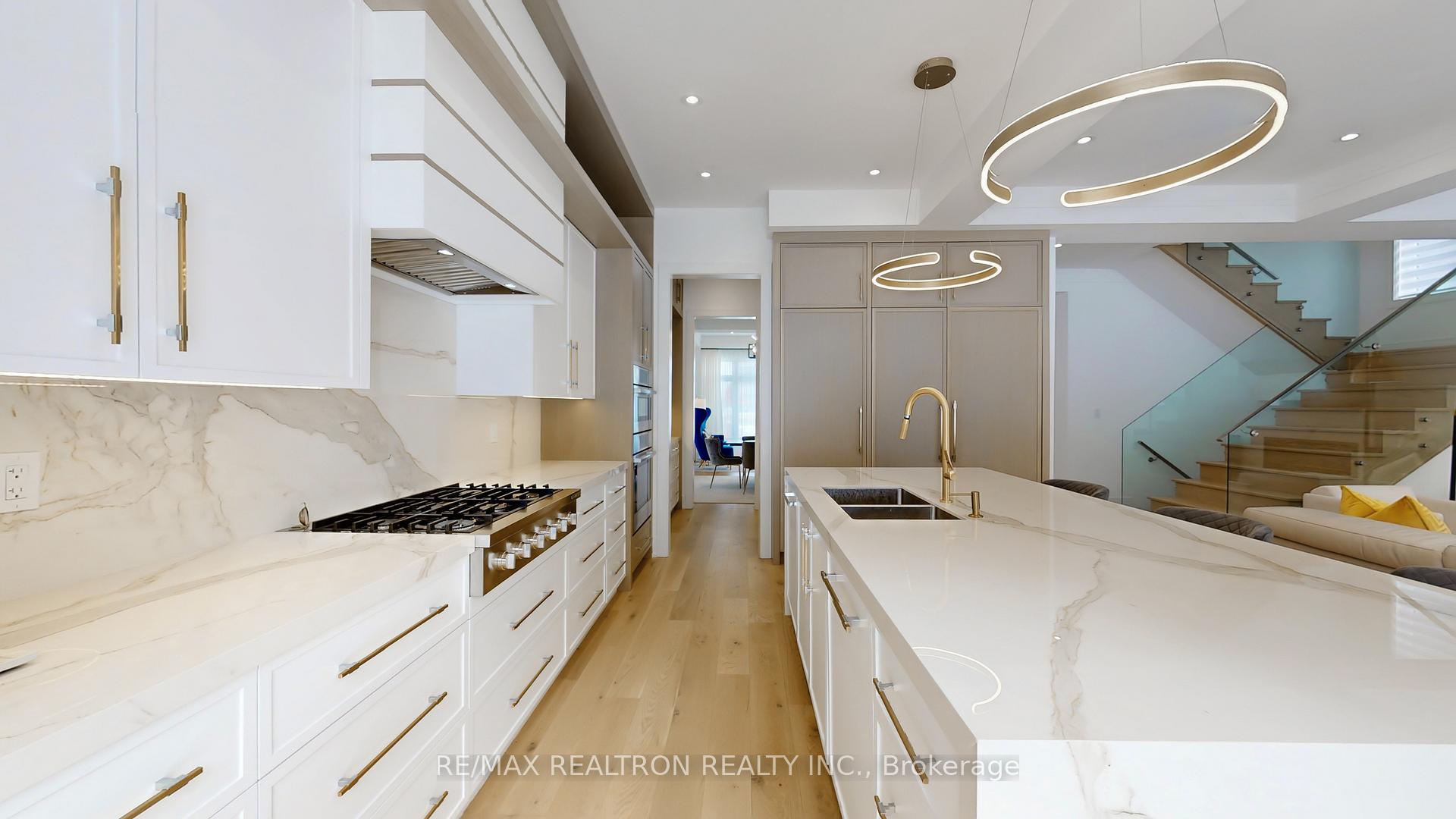 Photo 16 of 31 Donsgrove Court, Vaughan, Patterson — HOMEH